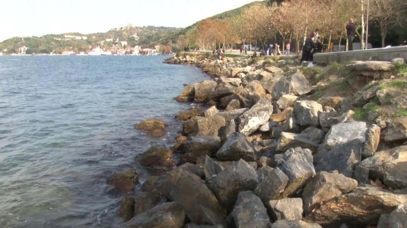 İstanbul'da korkutan görüntü! Deniz 80 santimetre çekildi kayalıklar göründü - Resim: 4