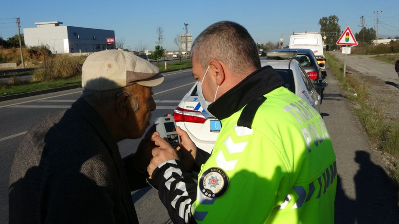 Kaza yapan 83 yaşındaki araç sürücü: Gözüm görmez, kulağım duymaz yüzde 81 engelliyim - Resim: 3
