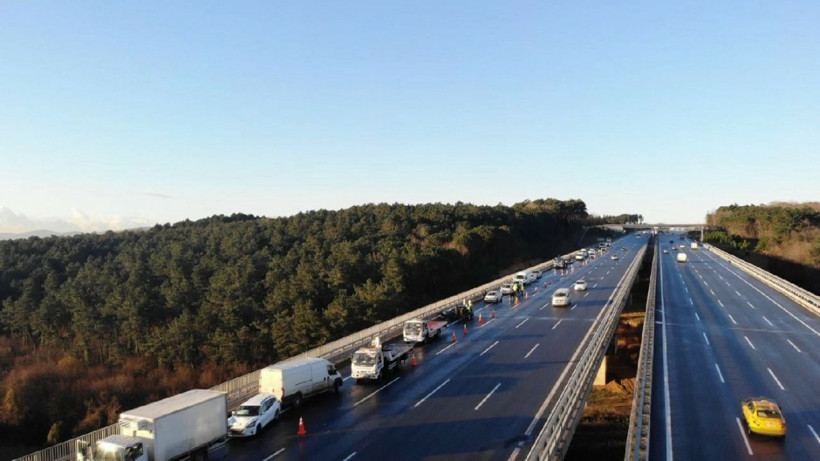 İstanbul Çekmeköy Kuzey Marmara Otoyolu'nda 19 araç birbirine girdi - Resim: 3