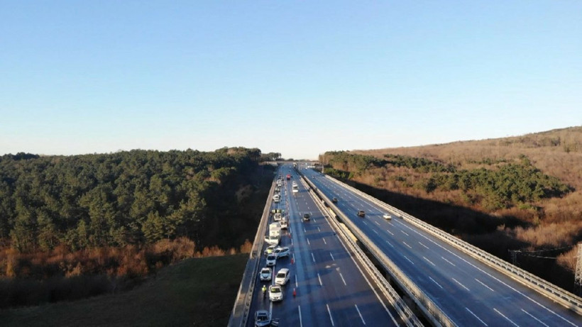 İstanbul Çekmeköy Kuzey Marmara Otoyolu'nda 19 araç birbirine girdi - Resim: 4