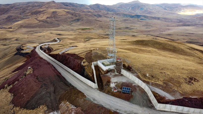 Van'ın İran sınırında bir yılda 120 bini aşkın düzensiz göçmenin ülkeye girişi engellendi - Resim: 2
