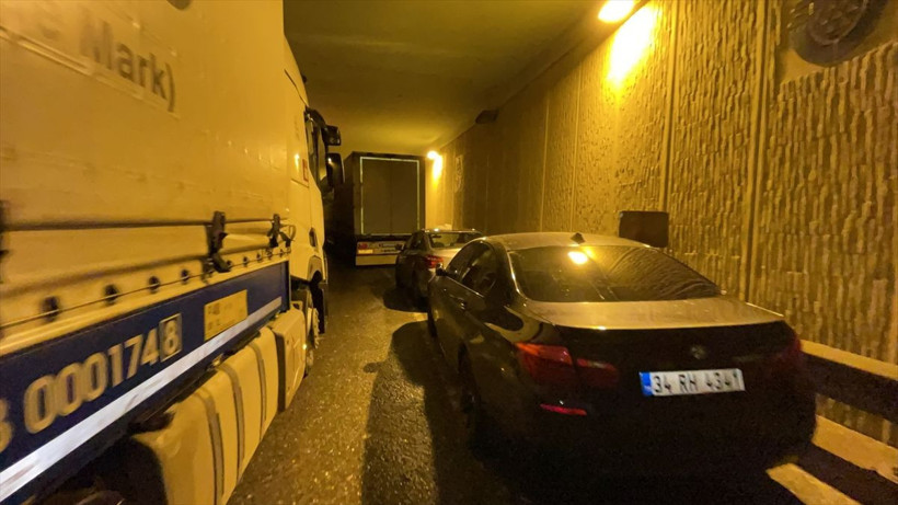 153 Beyaz Masa '5 dakikaya açılacak' dedi 36 saat oldu sürücüler Hadımköy'de isyan etti - Resim: 3