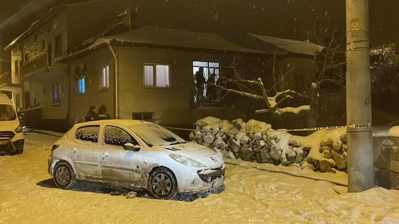 Afyonkarahisar'da kadın cinayeti! Boğazı kesilerek öldürüldü - Resim: 2