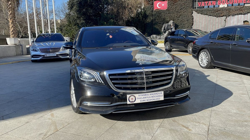 İstanbul merkezli lüks otomobil kaçakçılığı operasyonu! 8 şüpheli yakalandı - Resim: 3