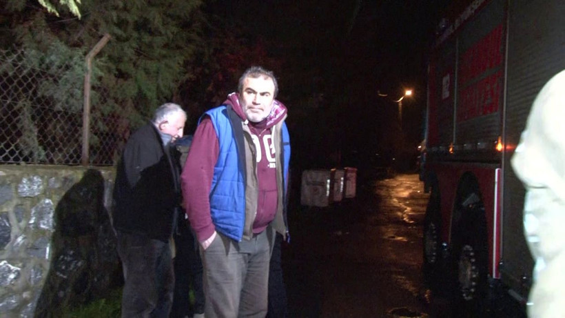 Beykoz’da dere taştı, yol sular altında kaldı! Mahsur kalan 3 kişi böyle kurtarıldı - Resim: 4