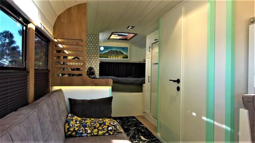 Samsun'da izlediği filmden etkilenip otobüse 700 bin TL harcadı son hali şaşırttı: Uyumam gece 4'ü buldu - Resim: 2