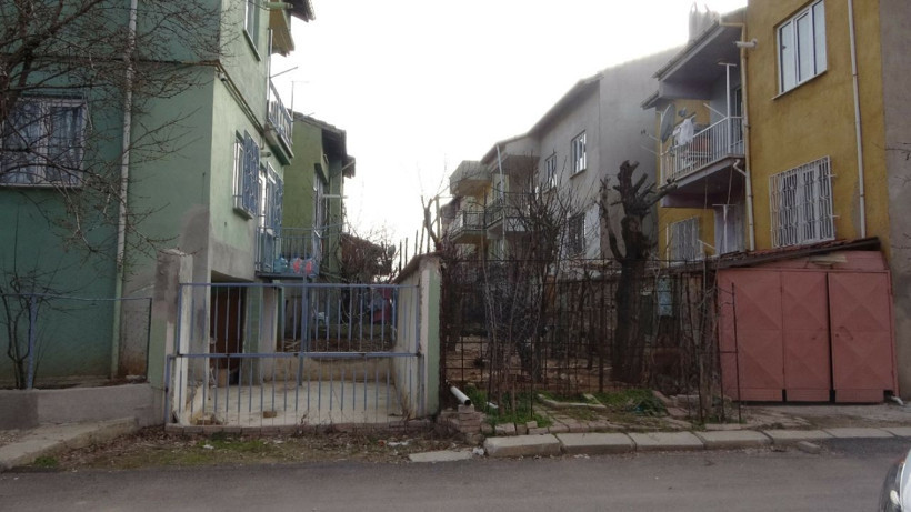 Uşak'ta komşuların köpek kavgası kanlı bitti! Ağır yaralandı - Resim: 1