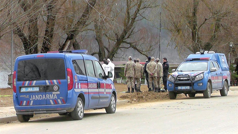 İzmir'de göle piknik yapmaya giden vatandaşlar kadın cesedi buldu - Resim: 1