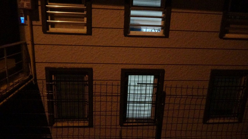 Ağır koku korkunç gerçeği ortaya çıkardı! Daireye giren dehşete düştü - Resim: 4