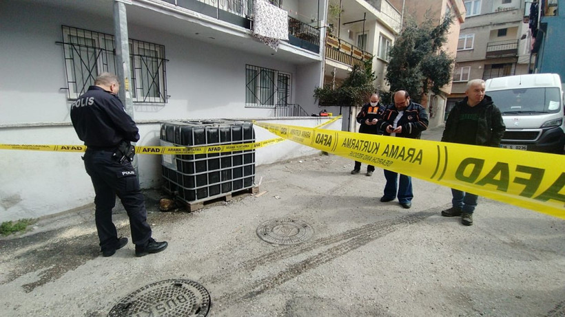 Alarm verildi! Sokağa yayıldı giriş çıkışlar kapatıldı - Resim: 4