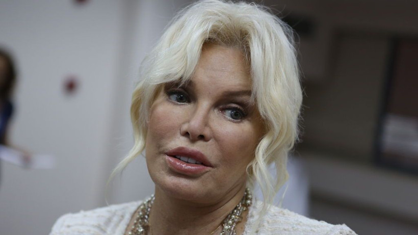 Evine gelen hediyeyle şaştı kaldı! 'Hiç metrobüse binmedim Marmaray'ı çok merak ediyorum' diyen Ajda Pekkan'a sürpriz - Resim: 2