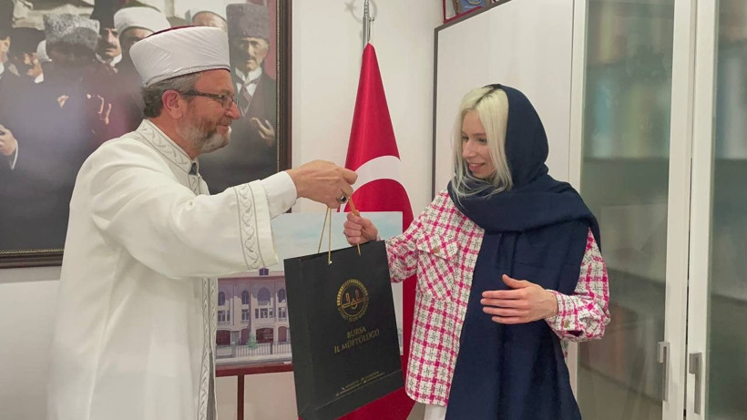 Ezan sesinden etkilenen Ukraynalı kadın Müslüman oldu içimde bir şeyin titrediğini hissettim - Resim: 4