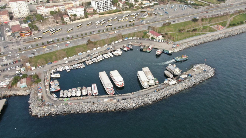 İstanbul Kartal'da korkutan görüntü denizde çöp dağları oluştu - Resim: 1