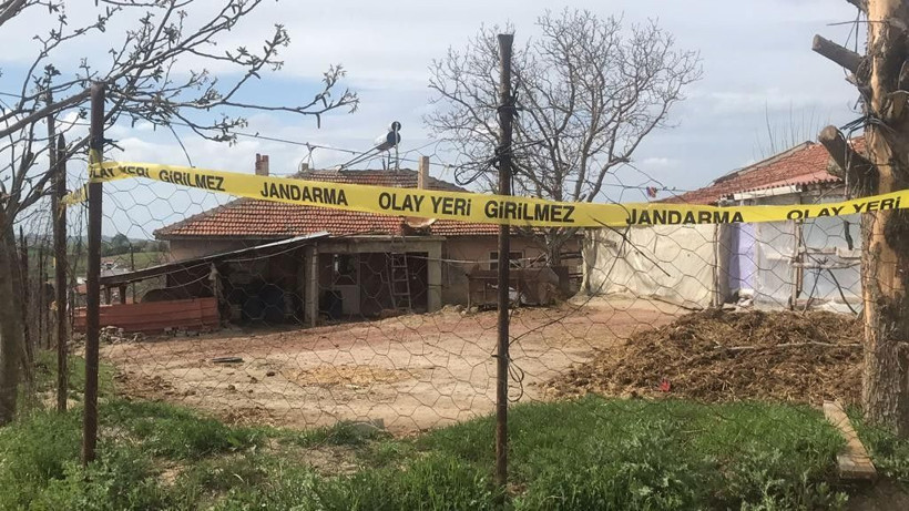 Edirne'deki vahşette yeni detaylar çıktı! Aynı aileden 4 kişi ölmüştü altınlar bakın nereden çıktı - Resim: 2