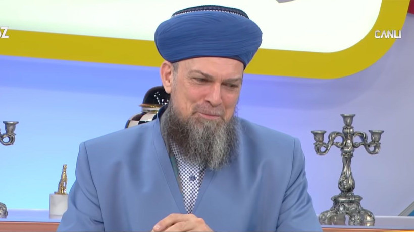 Meriç Erkan dine döndü iki kadının arasındaki zor onları! Ben bayanlarla olmam ama... - Resim: 1