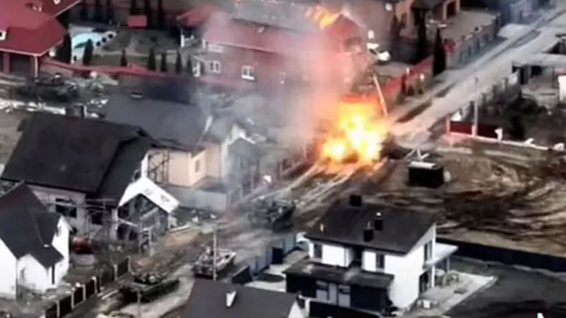 Rus askerler panik yaptı kendi konvoylarını böyle havaya uçurdu! Onlarca ölü var - Resim: 2