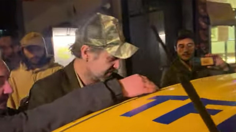 Nejat İşler'in utanç gecesi zil zurna sarhoş olan Nejat İşler yerlerde süründü hali rezildi - Resim: 1