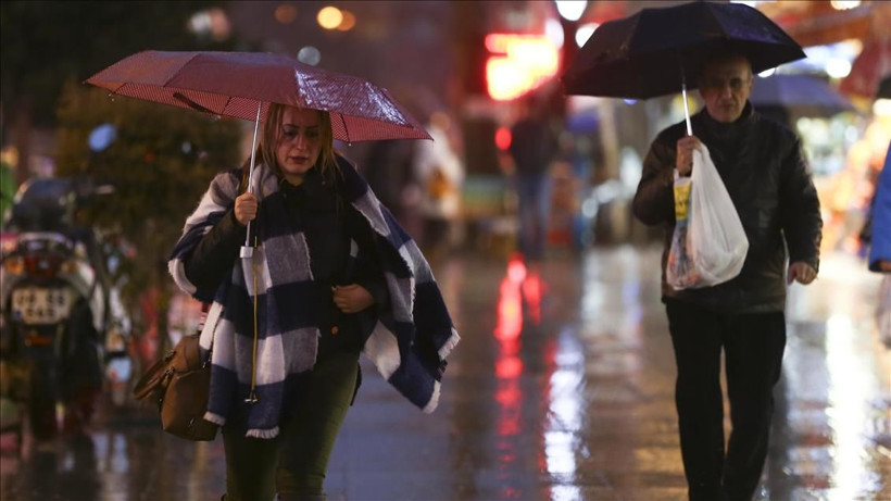 Kar İstanbul'a dayandı fena geliyor! Sıcaklık 15 derece birden düştü Meteoroloji 43 ilde alarm verdi: Ankara Konya Eskişehir - Resim: 3