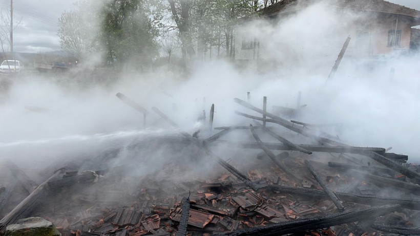 Düzce'de bağırış seslerini duyunca koştu! Görünce dünyası başına yıkıldı: Beceremedim - Resim: 2