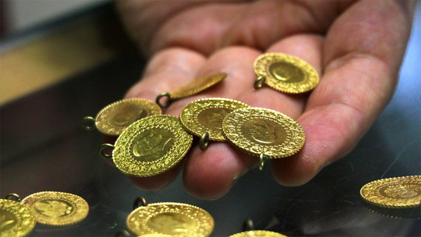 Ucuz altın bitti başınızın çaresine bakın! Gram altın 900 lirayı geçti dolar 15 lira yolunda - Resim: 1