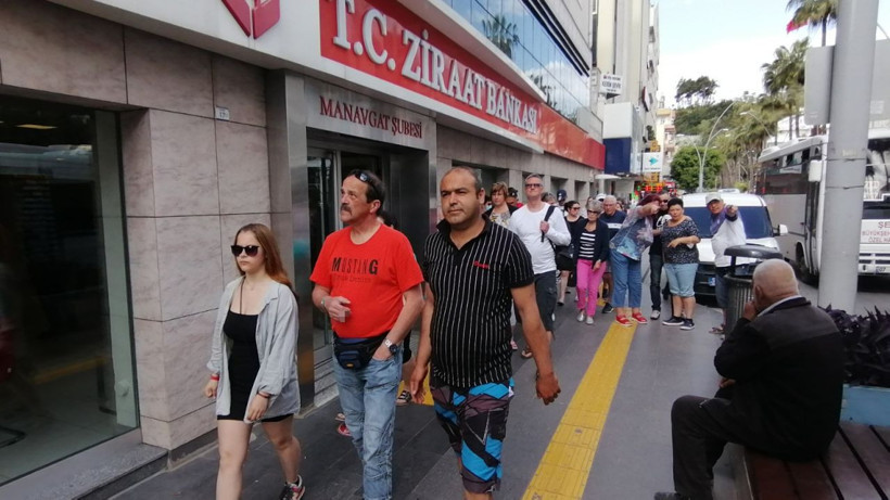 Manavgat'ta semt pazarına turist yağdı! - Resim: 4