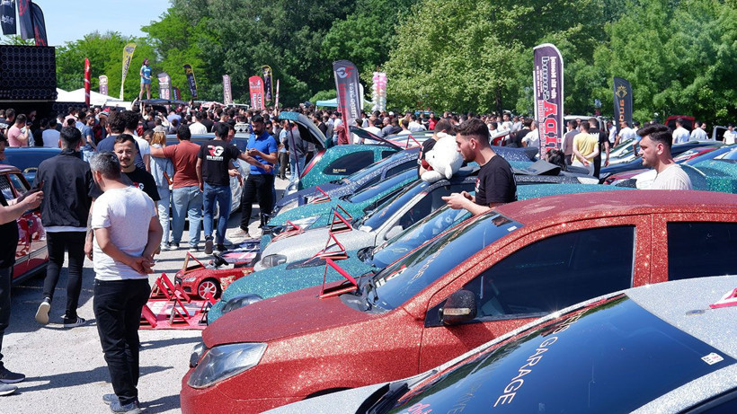 Arabasını öyle bir hale getirdi ki gören bir daha bakıyor! - Resim: 3