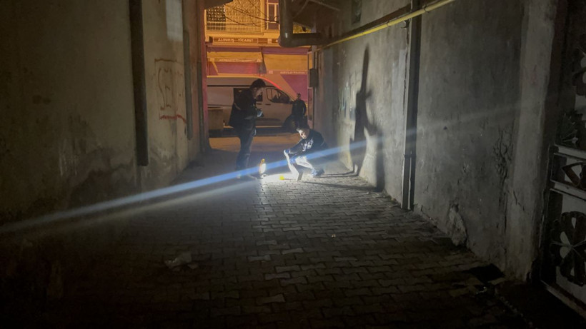 Böyle vicdansızlık görülmedi! Sokakta doğurduğu bebeğini poşete koyup terk etti - Resim: 3