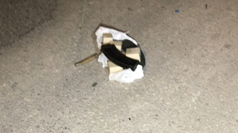 Motosiklet üzerinde ellerinde kalaşnikofla saldırıya giderken yakalandılar! - Resim: 3