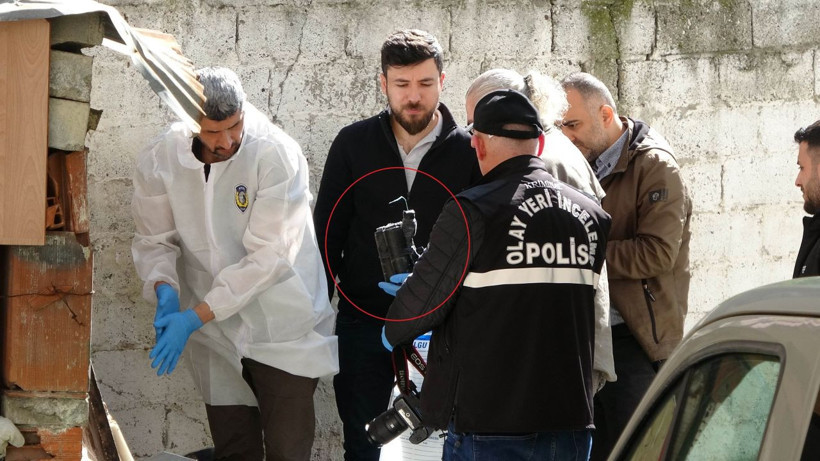 Kayıp kedisini ararken saklanmış bomba buldu! - Resim: 1