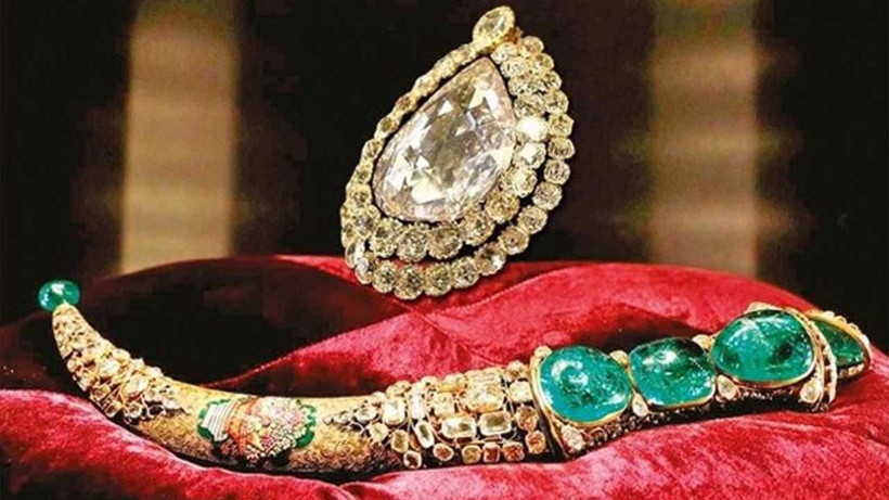 Topkapı Sarayı'ndan Kaşıkçı Elması çalındı mı? Milli Saraylar'dan açıklama var - Resim: 1