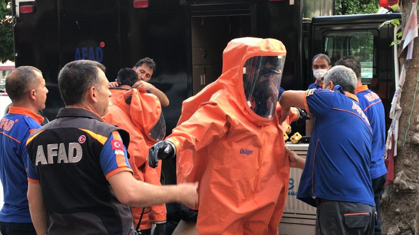 Adana'da jeofizik mühendisinin sır ölümü! Ekipler özel kıyafetle inceleme yaptı - Resim: 2