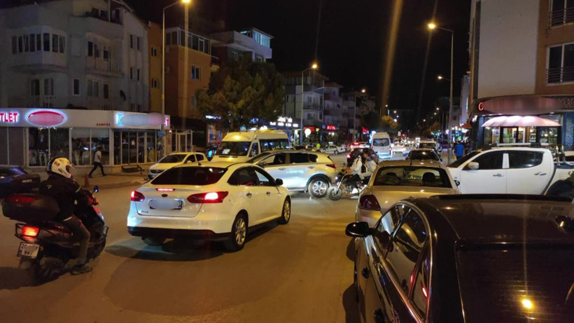 Denizli'de şaşkına çeviren olay! Yarı çıplak alışveriş yaptı rahat tavırları pes dedirtti - Resim: 4