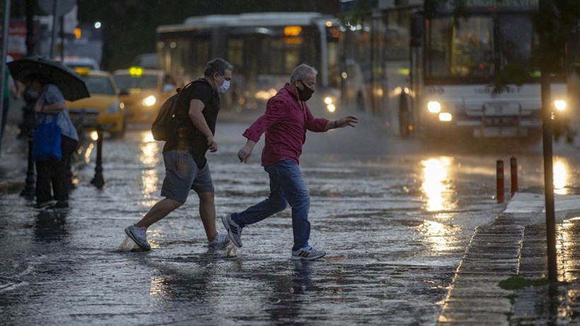 Bugün ve yarın fena yağmur geliyor meteoroloji ürküttü İstanbul, Ankara, Balıkesir dahil 24 il listede - Resim: 4