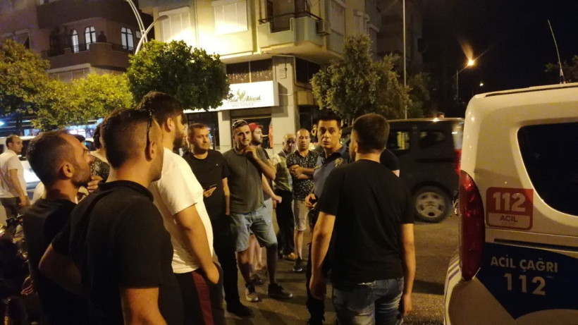 Yoldan geçen kişi fark etti! Antalya'da sapığa meydan dayağı genç kızları adım adım takip edip... - Resim: 3