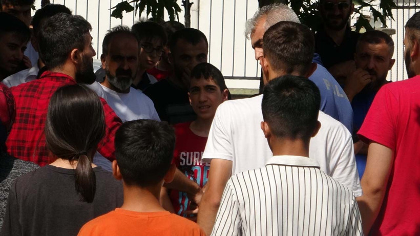 7 yaşındaki çocuk ölüme böyle koştu! Önce taksi sonra otobüs çarptı! - Resim: 3