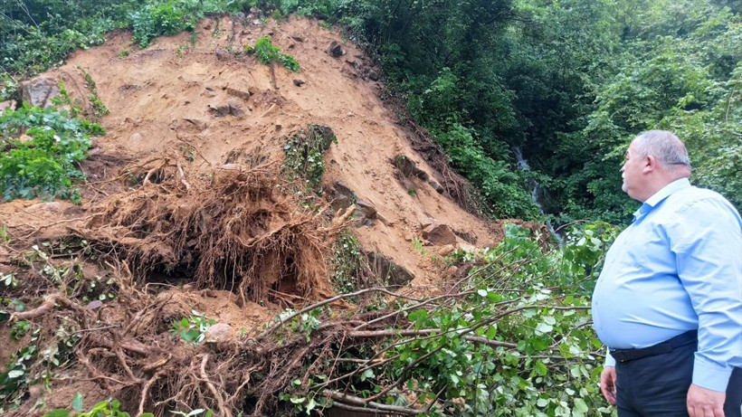 Şiddetli yağışlar Ordu ilini vurdu: 242 noktada heyelan ve toprak kayması meydana geldi - Resim: 3