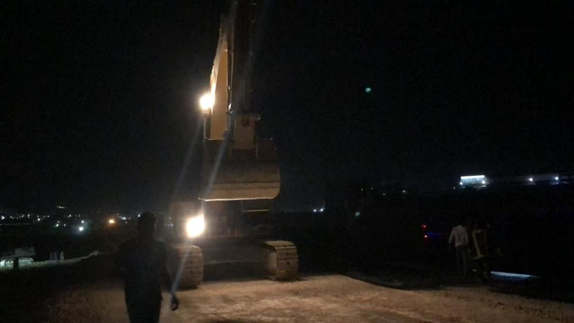 Atık su taştı! Üç şehri birbirine bağlayan otoyol ulaşıma kapandı - Resim: 4