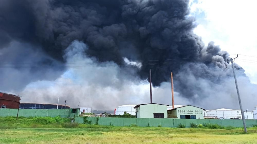Küba'da bilanço ağırlaşıyor! Petrol tesisinde 1 yakıt tankı daha patladı: Binlerce kişi tahliye edildi - Resim: 4