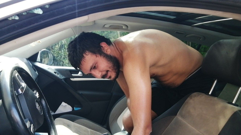 Arabada kilitli kaldı, cam kırılıp kurtarılınca da ilk işi bakın ne yapmak oldu! - Resim: 4