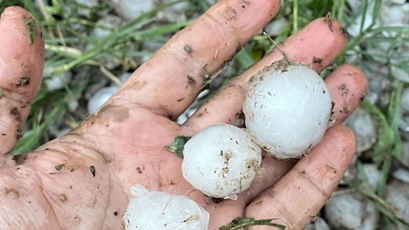 Arabaları saklayın dolu saat 22.00'de geliyo meteoroloji Ankara, Bursa, İstanbul, Balıkesir, Aydın - Resim: 1