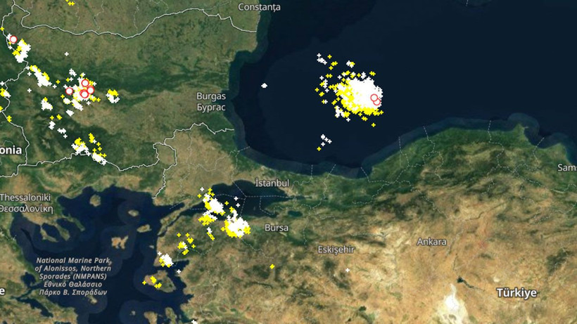 Mor kütle Bursa'da patladı dolu yağmurla geldi sıra bu illerde meteoroloji İstanbul Balıkesir Eskişehir - Resim: 1