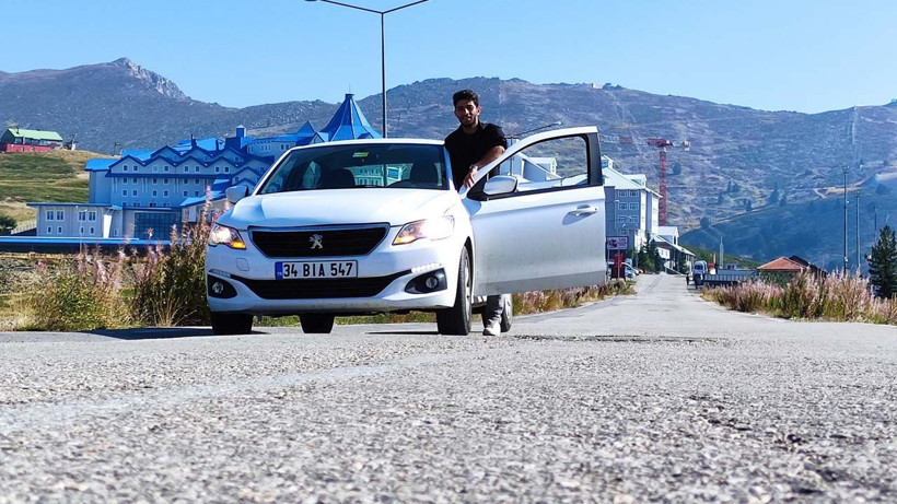 Bu yola herkes şaşırıyor! Araçlar kendi kendine gidiyor viteste olmadan rampa çıkıyor - Resim: 4