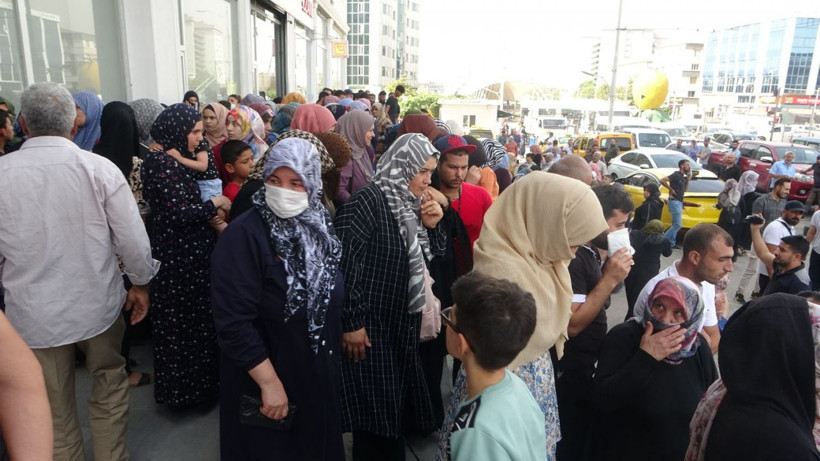 "Avrupa'ya gönderiyorlar" yalanı ortalığı karıştırdı! Oraya koştular - Resim: 3