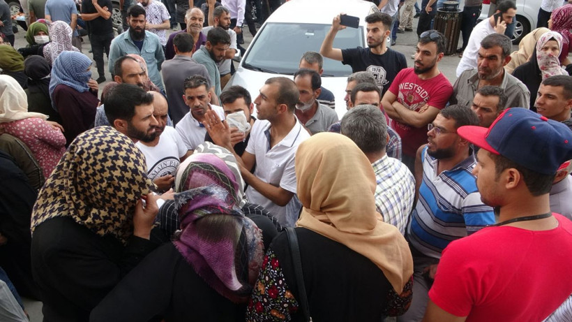 "Avrupa'ya gönderiyorlar" yalanı ortalığı karıştırdı! Oraya koştular - Resim: 4