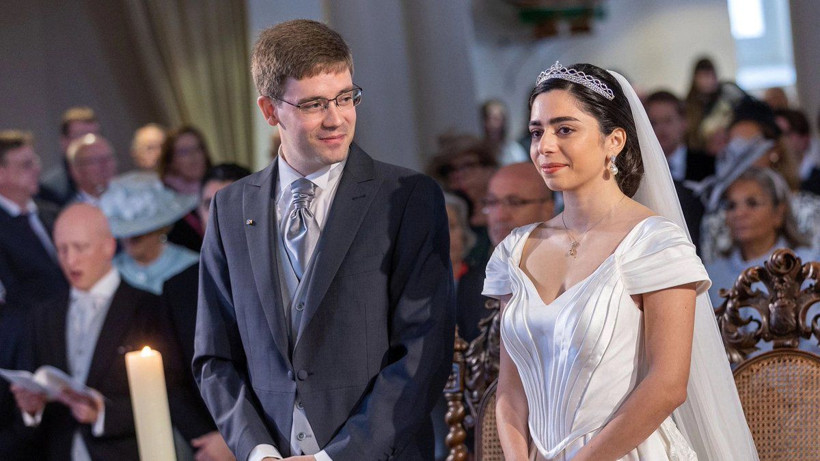 Peri Masalı gerçek oldu! Mersinli Hande Macit Almanya'nın ilk Türk düşesi oldu! - Resim: 1