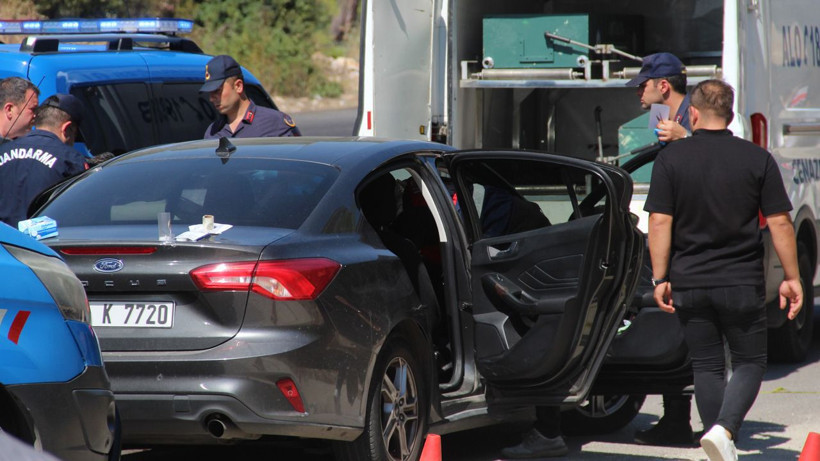 Antalya'da işi sonu oldu! Seyyar dövizci boğazı kesilerek öldürüldü 'Bilen birisi yaptı' - Resim: 3