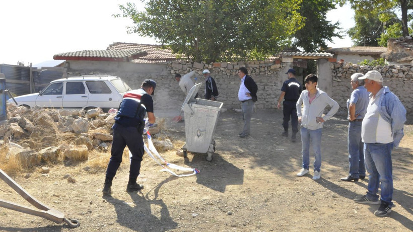 Yaşlı kadını yemeye çalıştı, ölüsünün başında bekledi! Karaman'ın konuştuğu olay - Resim: 2