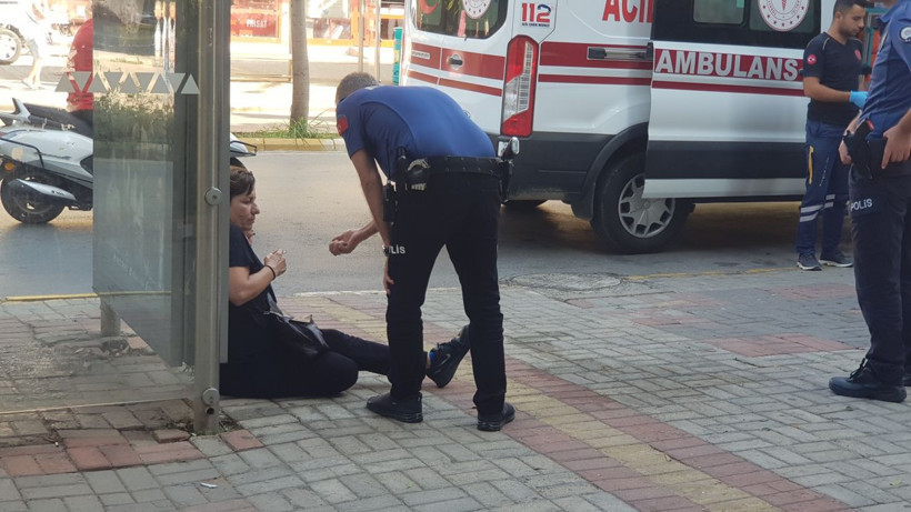 Antalya'da bir kadın erkeği kovaladı! Polis elindeki bıçağı aldı ama bu kez de... - Resim: 3