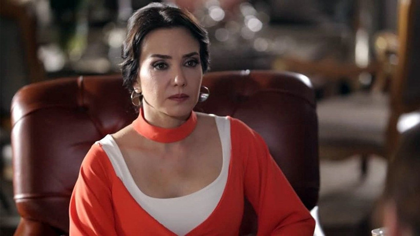 Reha Muhtar 'escort' iddialarına isyan etti! Yatak odasından paylaştı: "63 yıllık hayatımda bir kez bile..." - Resim: 3