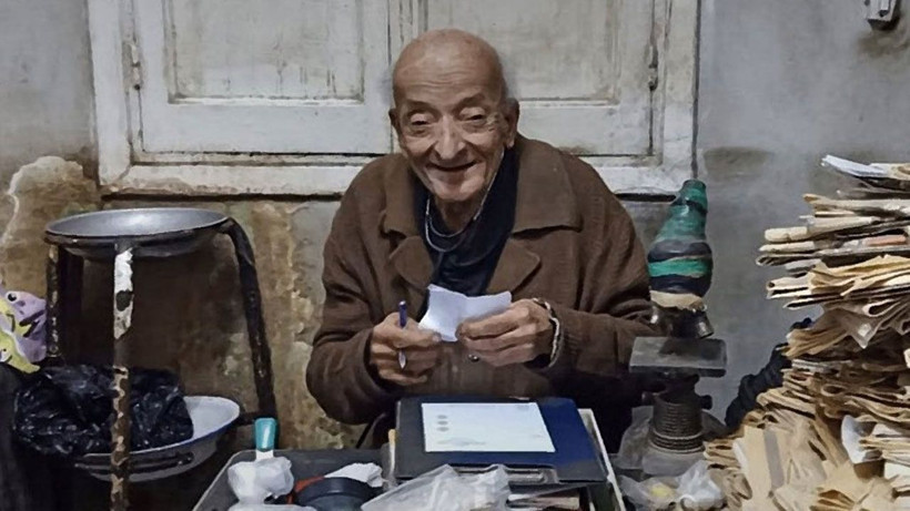 En zengin doktordu fakir bir çocuk hepsini terkettirdi! Marka kıyafetleri attı yaptığıyla efsane oldu - Resim: 2